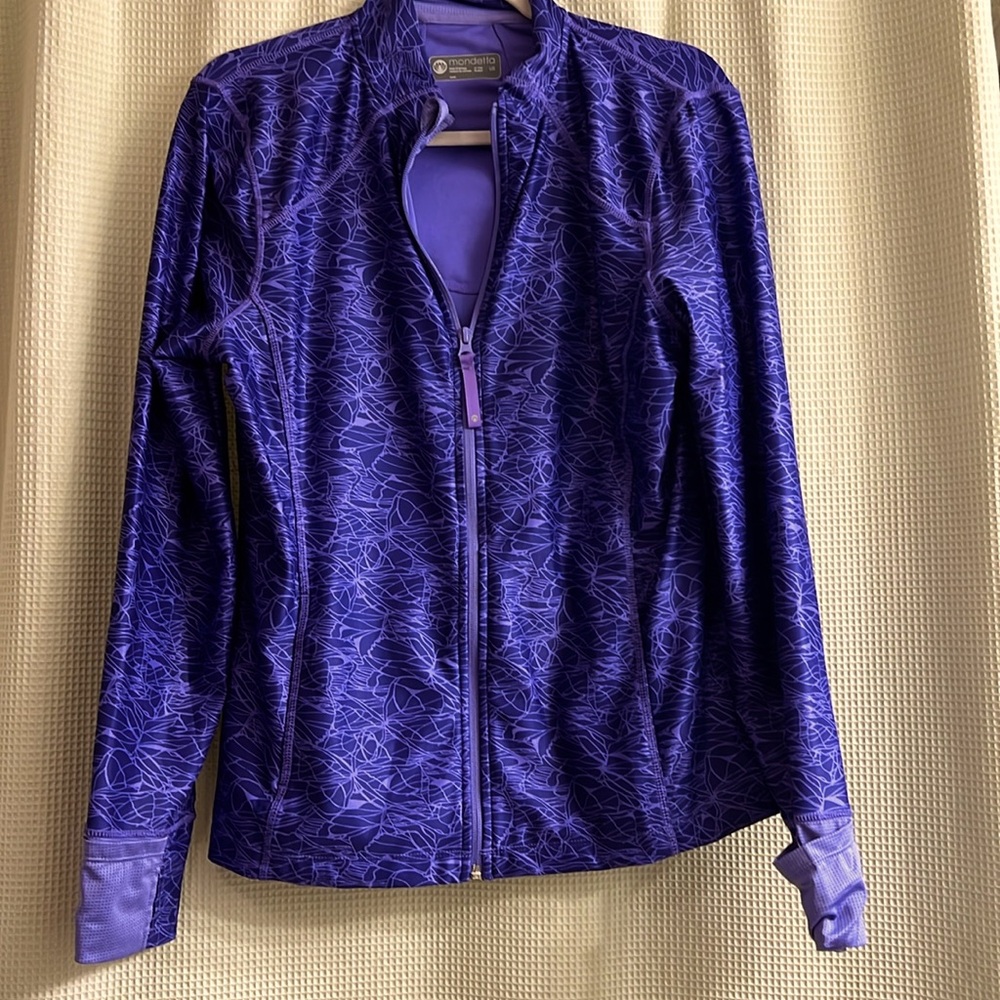 Ladies zip up